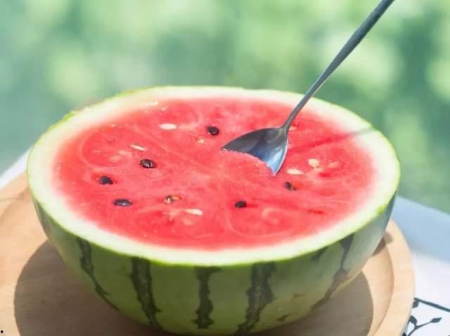 挖人吃瓜,吃瓜群众如何看职场“抢人大战”  第2张