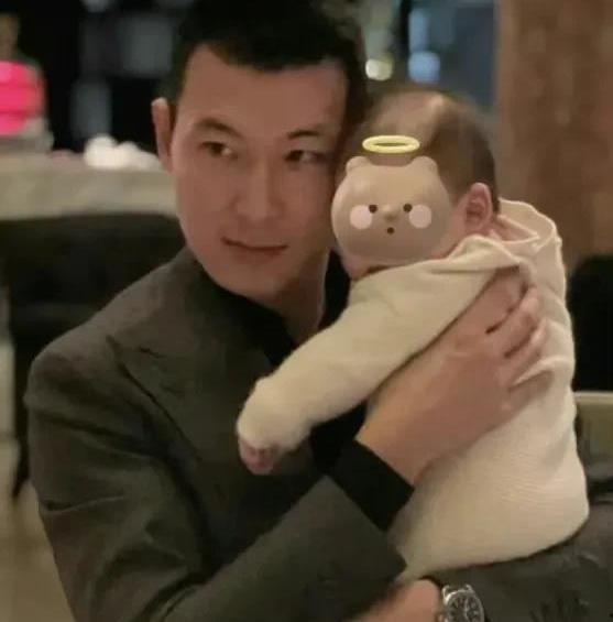 明星吃瓜小可乐,小可乐带你领略娱乐圈吃瓜风云  第3张