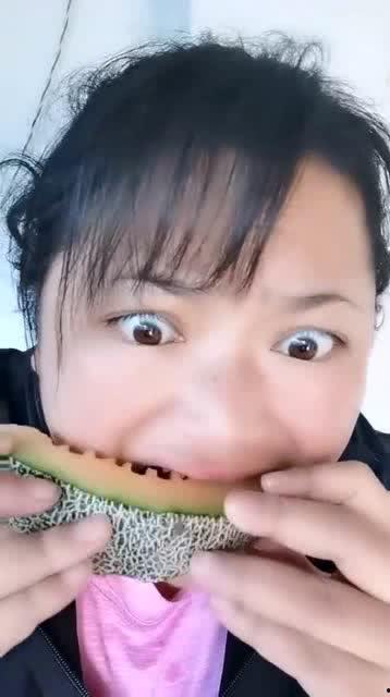 钩子吃瓜,揭秘娱乐圈背后的秘密与八卦  第3张