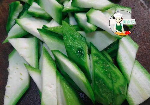 月蓝吃瓜,揭秘娱乐圈幕后故事  第2张