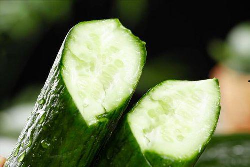 戴嘴套吃瓜  第3张