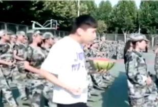 公司最惨吃瓜群众,揭秘职场生存法则与逆袭之路  第2张