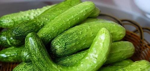 心雨风晚吃瓜,揭秘娱乐圈的瓜田秘闻