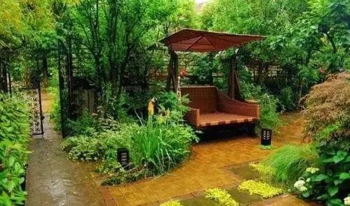 农村小院吃瓜聊天,邻里闲话话家常  第2张