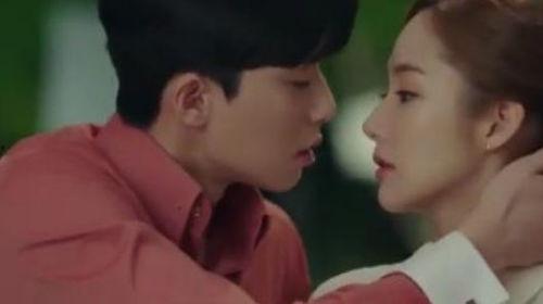 道德绑架吃瓜视频,揭秘网络视频背后的伦理困境  第3张