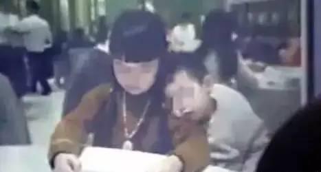 吃瓜的众人,揭秘娱乐圈背后的故事  第3张