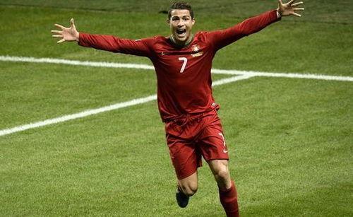 法国球员吃瓜  第2张