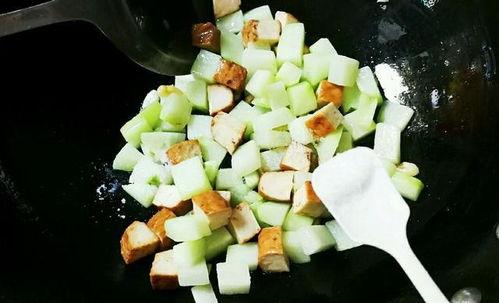 佛手瓜炒着吃行吗,美味与营养的完美融合  第2张