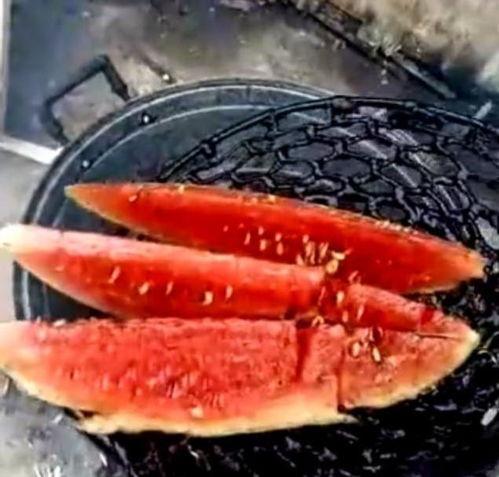 带你吃瓜黑暗料理烤全羊,带你品尝黑暗料理烤全羊的独特风味