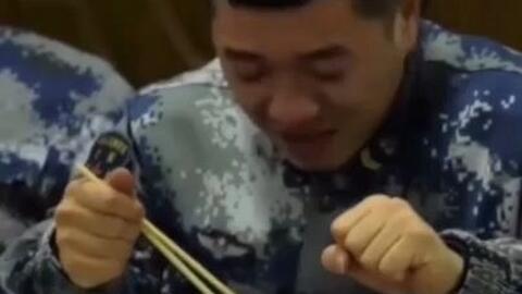 当兵可以吃瓜吗,当兵也能享受“吃瓜”时光？  第2张