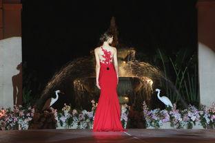 模特美女吃瓜图片视频,美女模特的时尚吃瓜瞬间  第3张